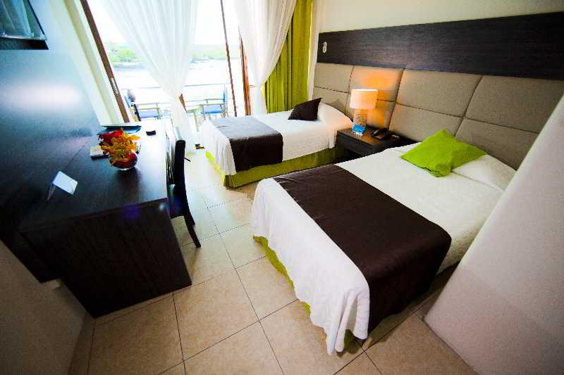 Hotel Solymar Puerto Ayora  Kültér fotó