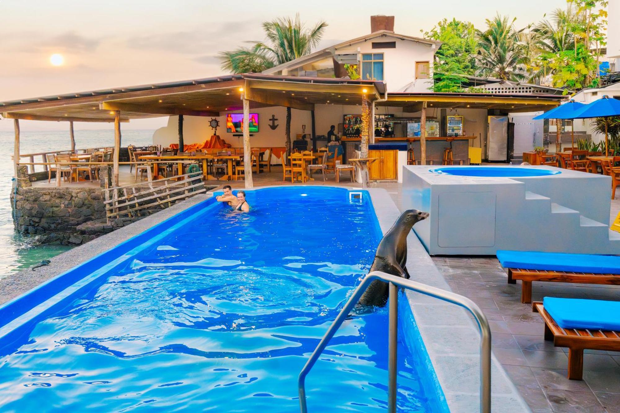 Hotel Solymar Puerto Ayora  Kültér fotó
