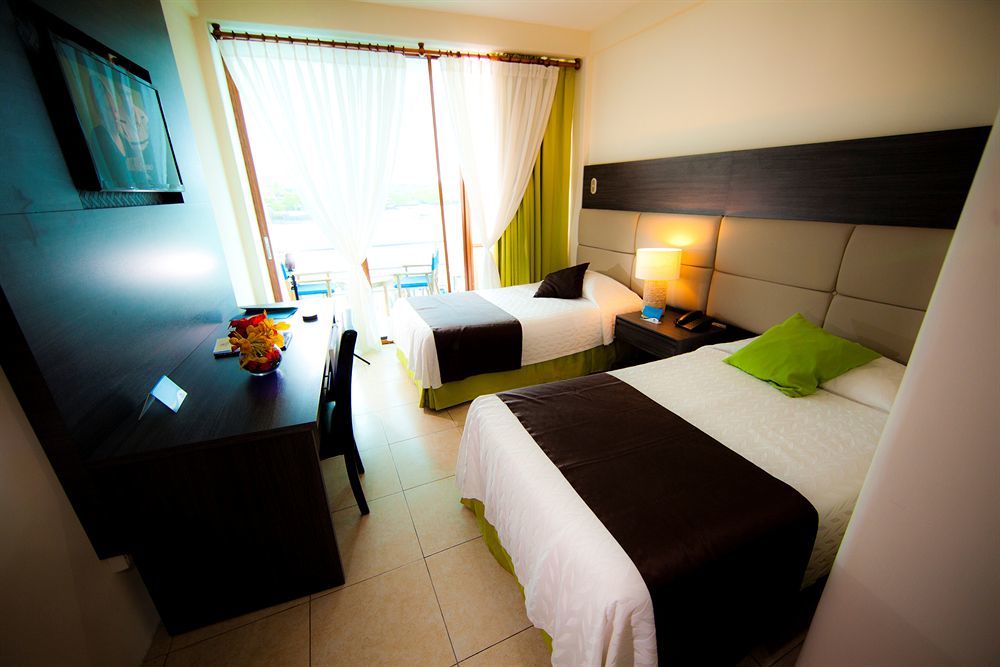Hotel Solymar Puerto Ayora  Kültér fotó